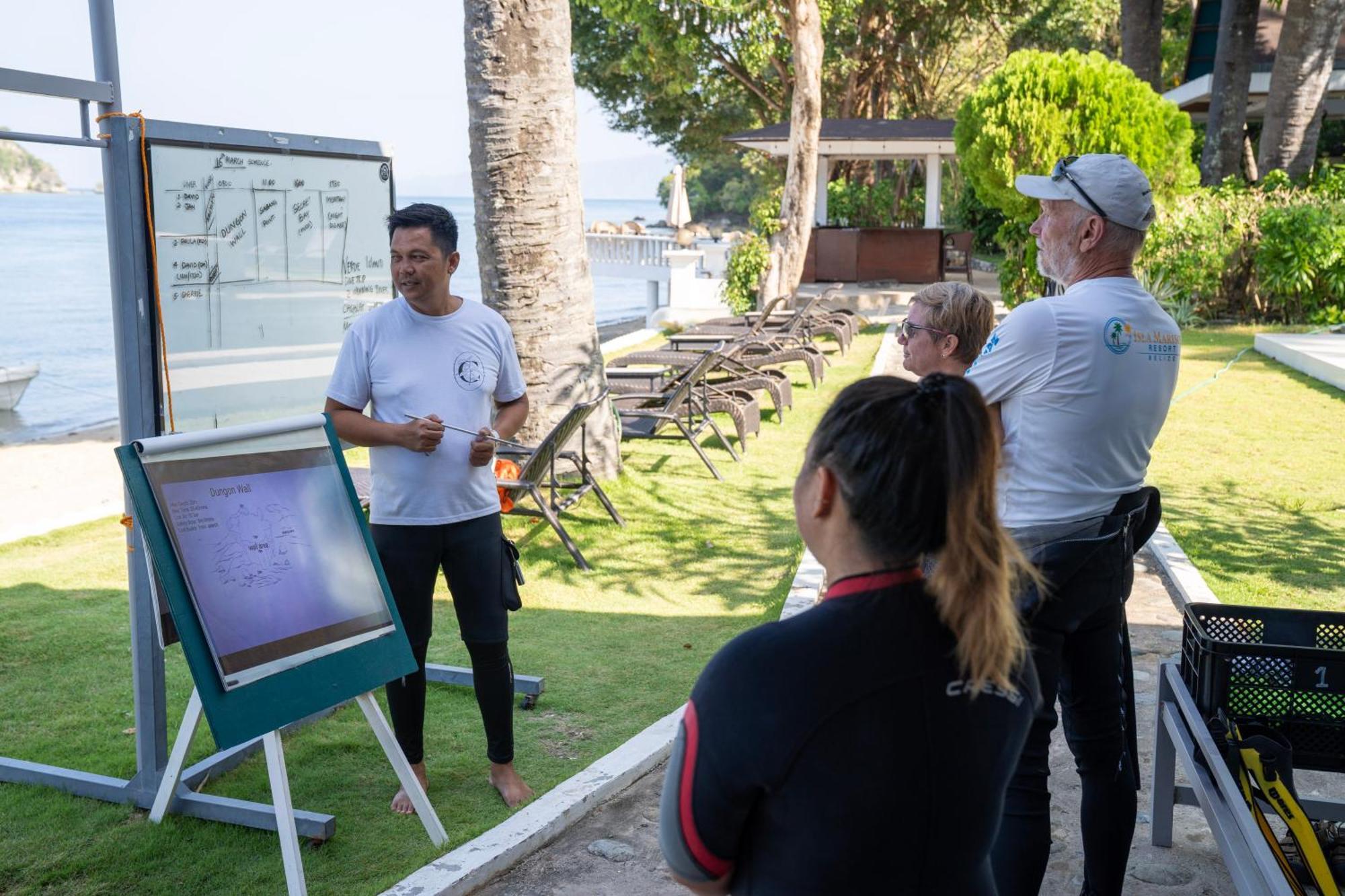 Casalay Boutique Villas & Dive プエルト・ガレラ エクステリア 写真